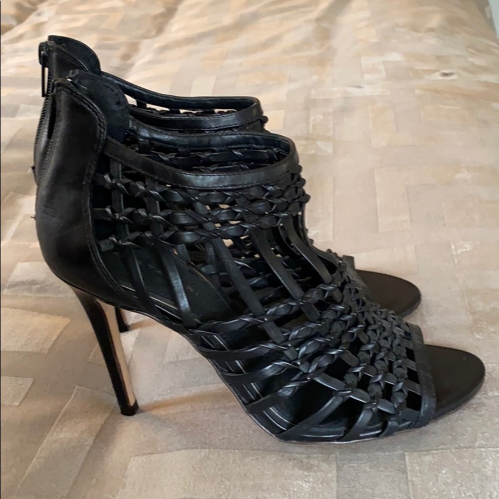 Elegant Stilletto Heels by Elie Tahari - Picture 2 of 8